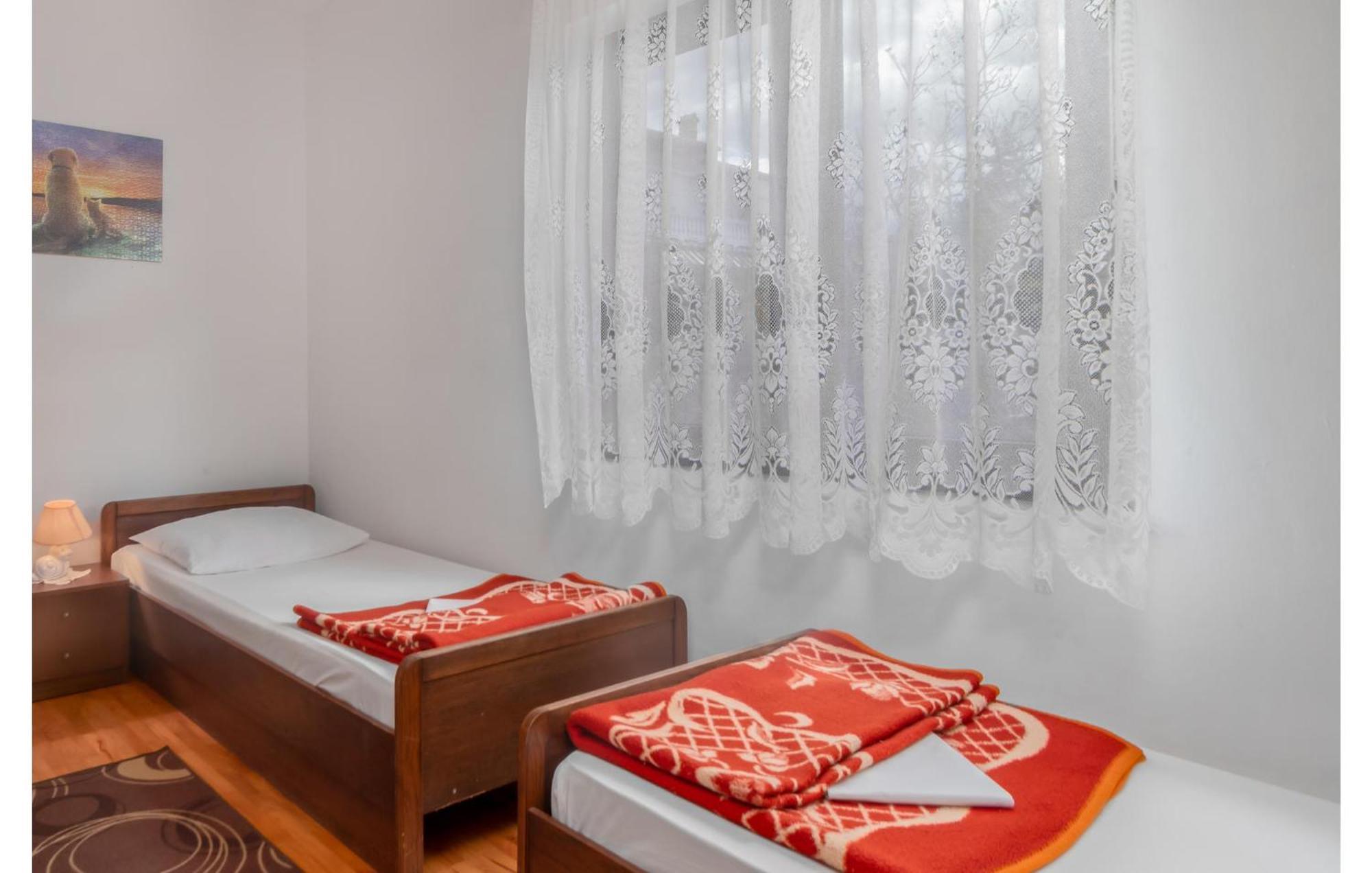 3 Bedroom Awesome Apartment In Novi Vinodolski Exterior foto