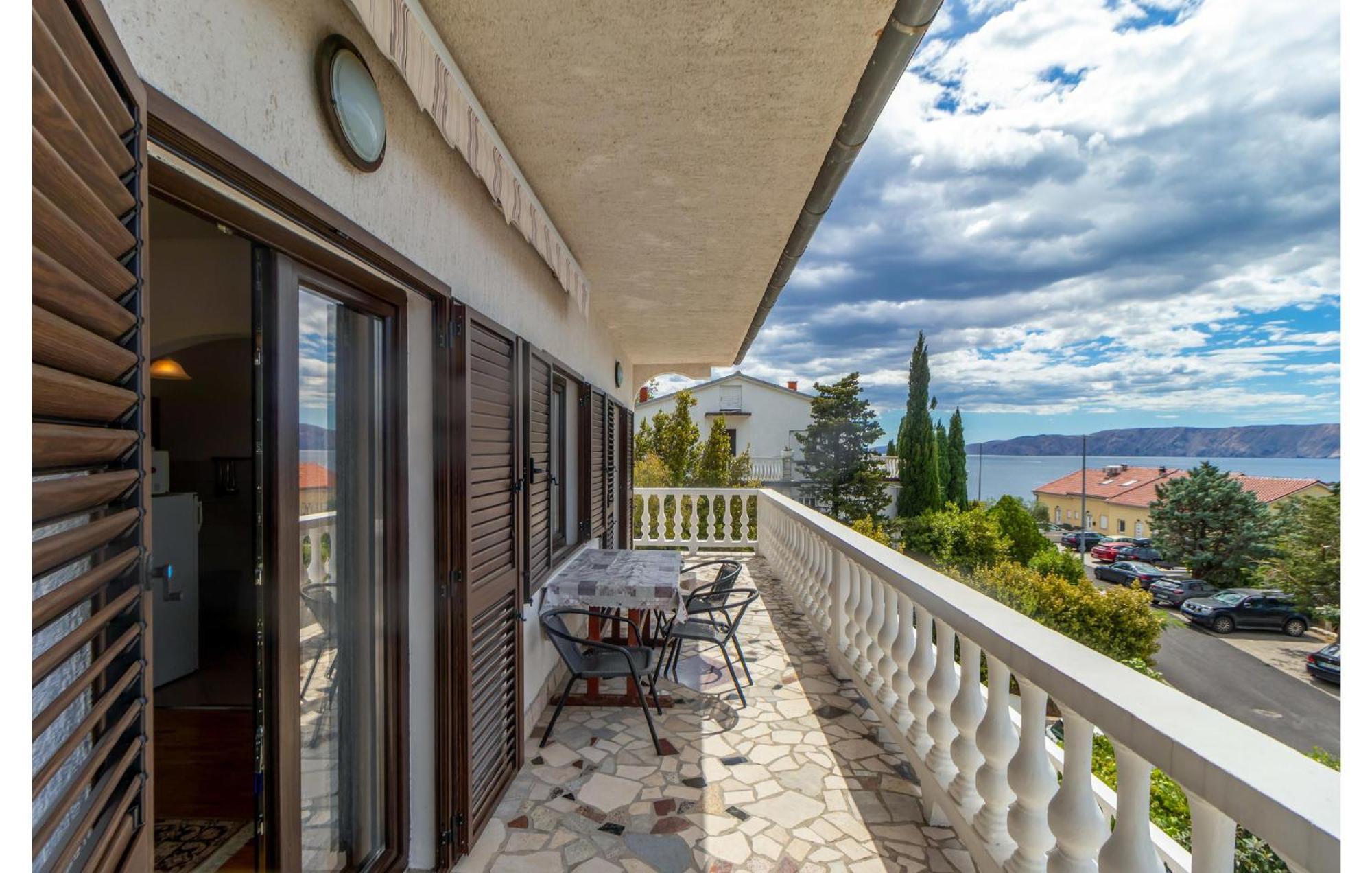 3 Bedroom Awesome Apartment In Novi Vinodolski Exterior foto