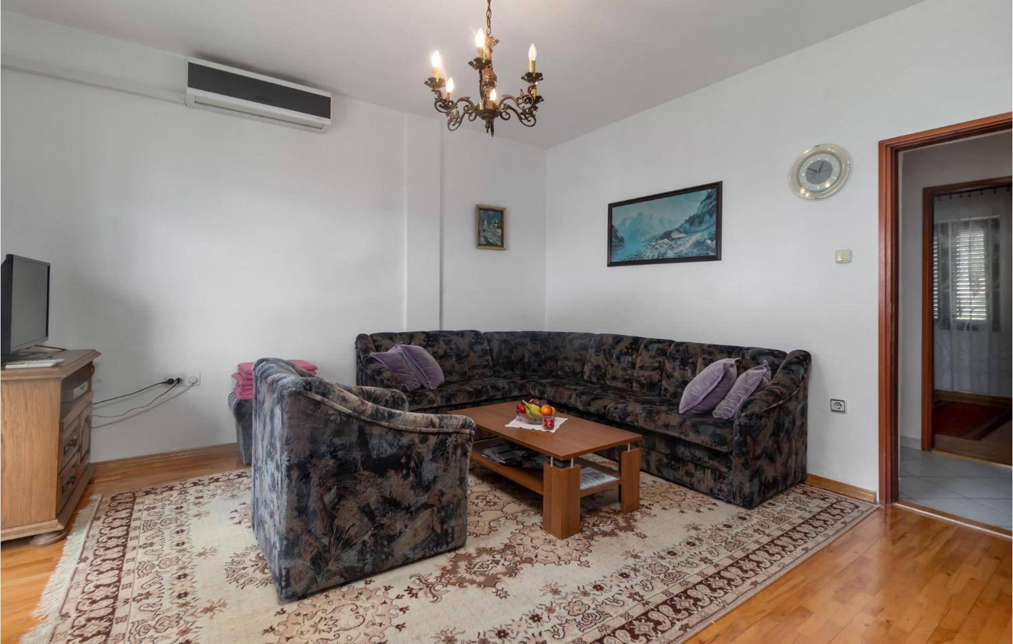 3 Bedroom Awesome Apartment In Novi Vinodolski Exterior foto